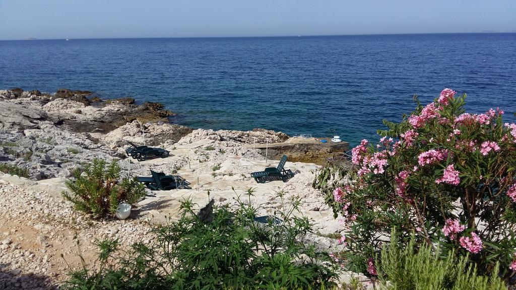 Apartments Nevjestic Primošten Εξωτερικό φωτογραφία